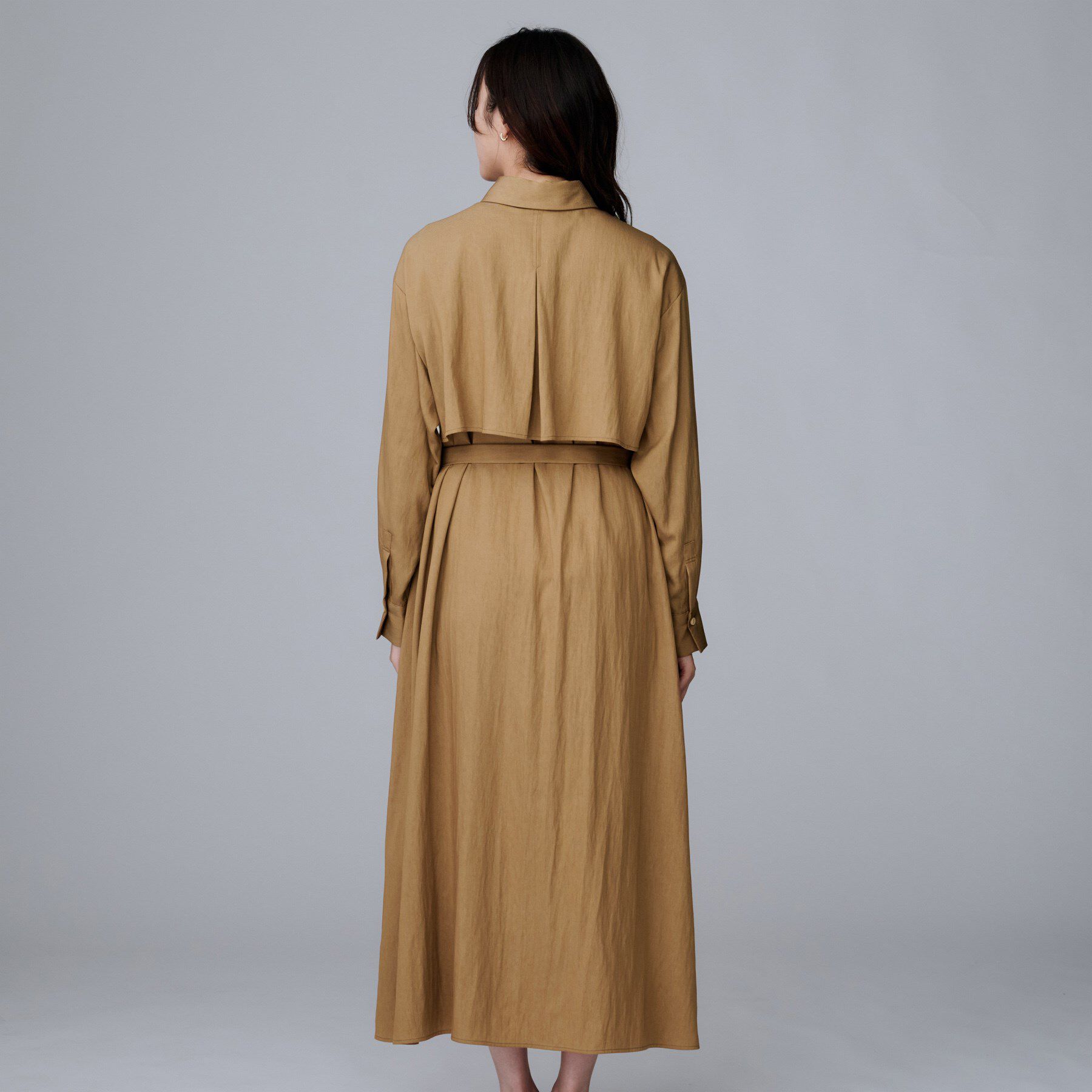 UNTITLED「【前開きボタン/ベルト付/羽織シャツ/】2WAYトレンチ風ワンピース」|ワンピース|