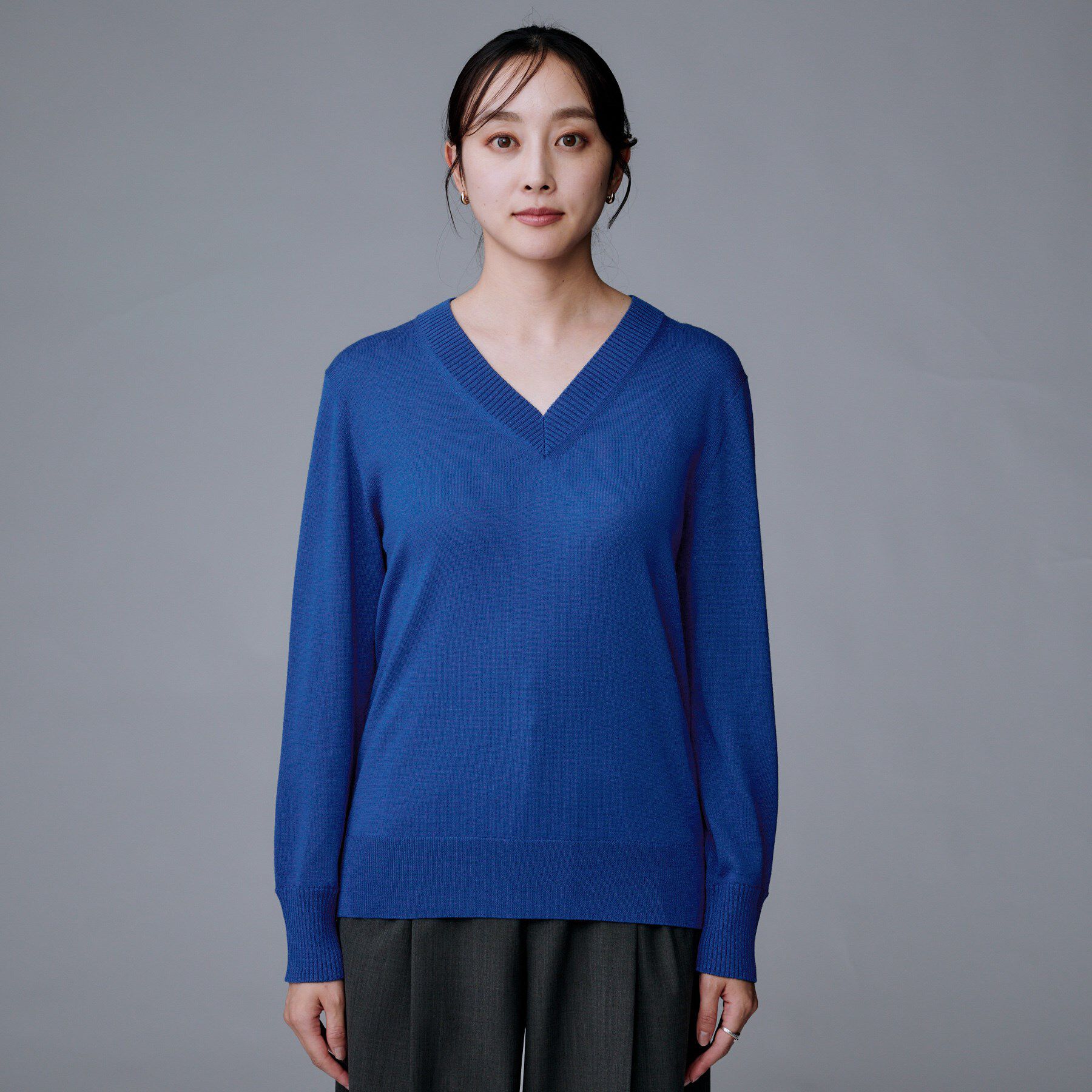 UNTITLED「【洗える/きれいめ】Vネックプルオーバーニット」|ニット・セーター|