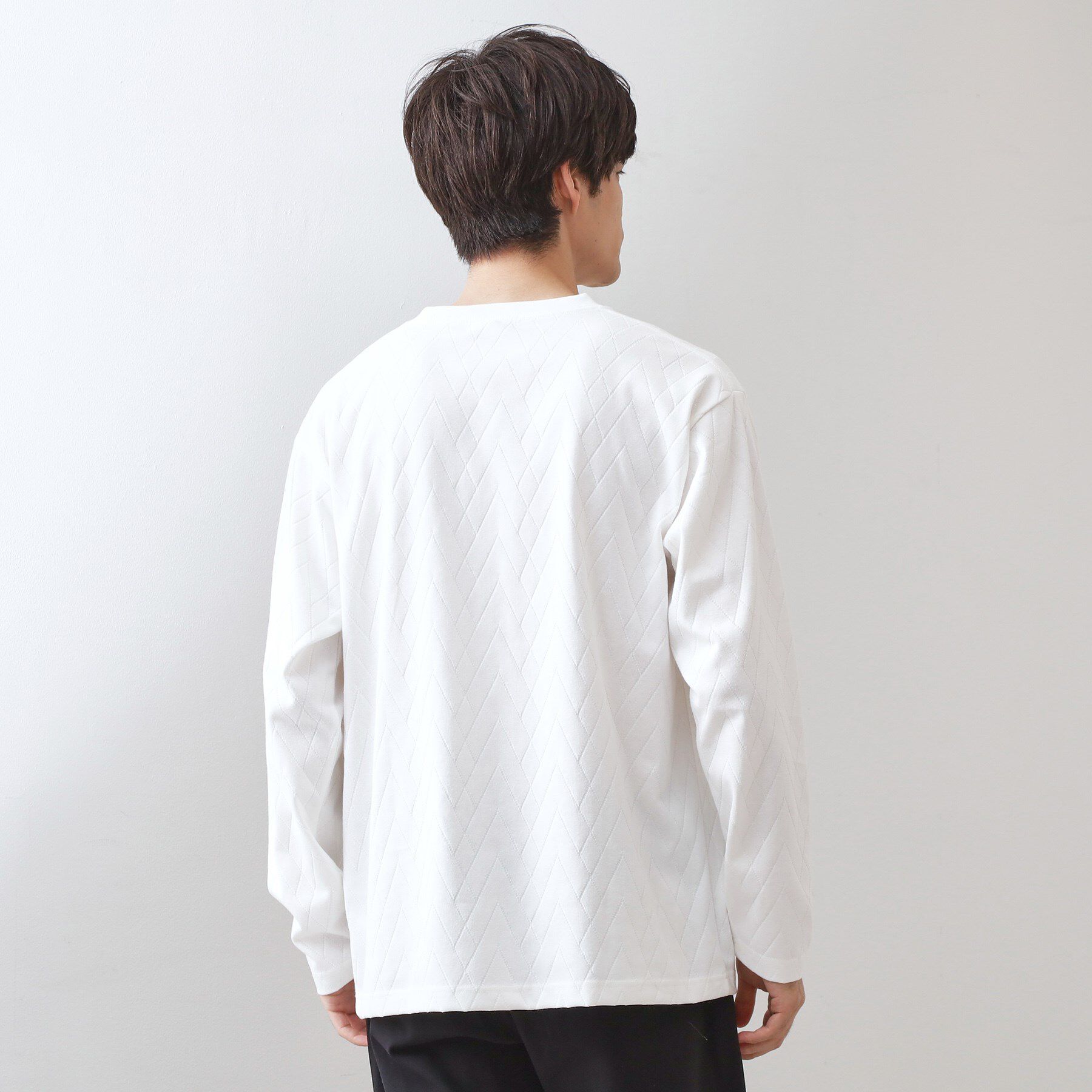 THE SHOP TK「リンクスジオメトリック長袖Tシャツ【サスティナブル素材使用/洗濯機OK】」|Tシャツ・カットソー|