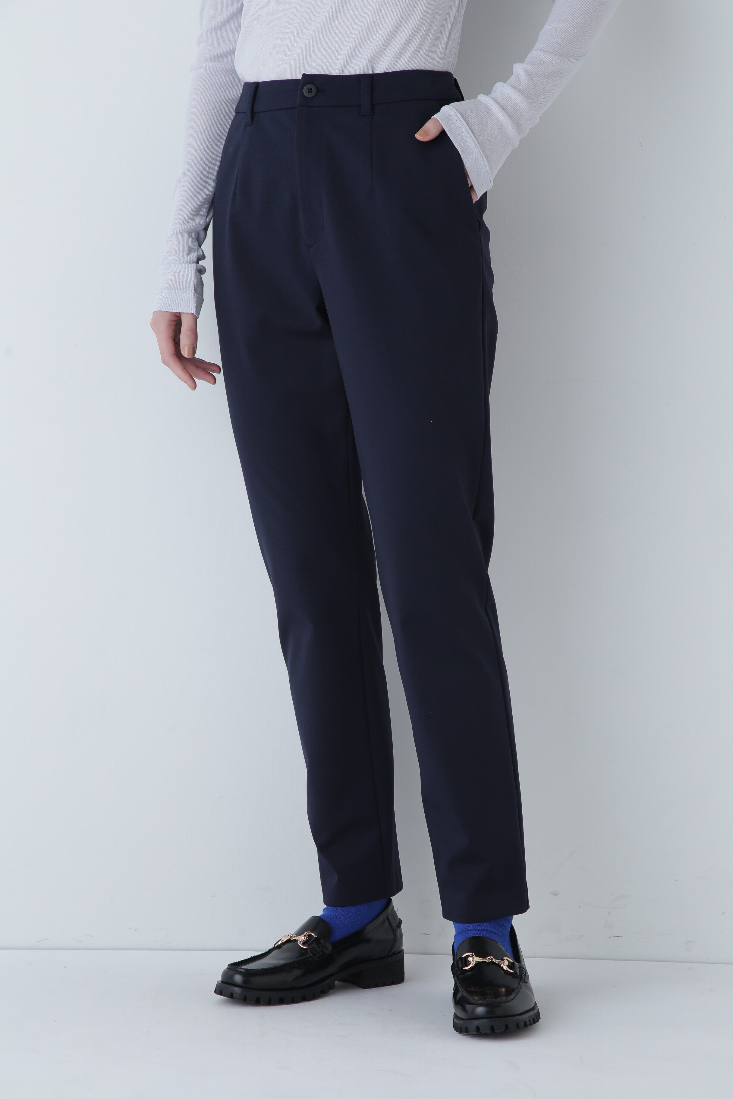  「ストレッチポンチテーパードパンツ」|その他|