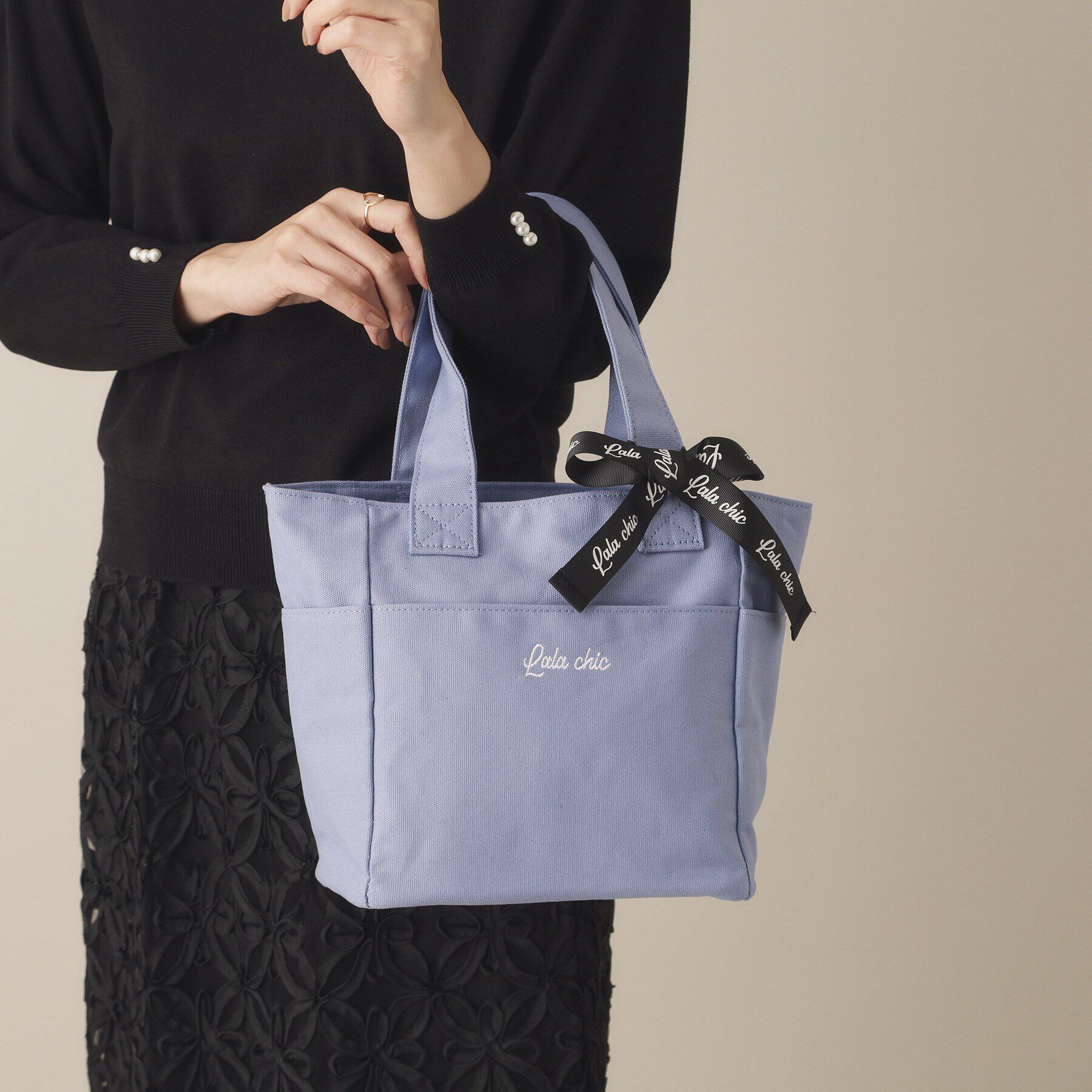 ITS&rsquo;DEMO「【7ポケット／推し活】クリアポケット付カラフルトート」|ハンドバッグ|ブルー(092)