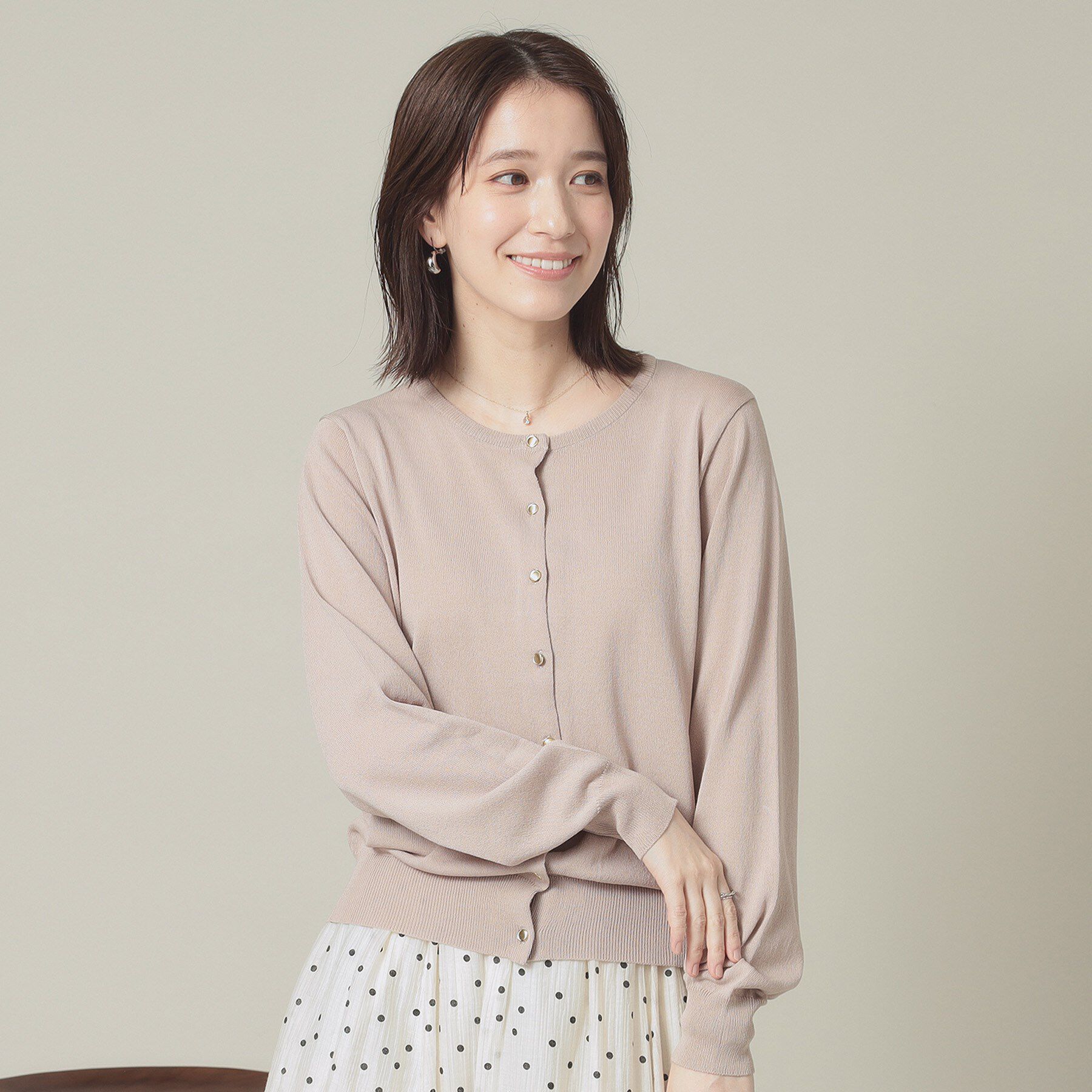 ITS&rsquo;DEMO「【UVカット／アンチピリング／手洗い可】クルーニットカーディガン」|カーディガン|ライトベージュ(05