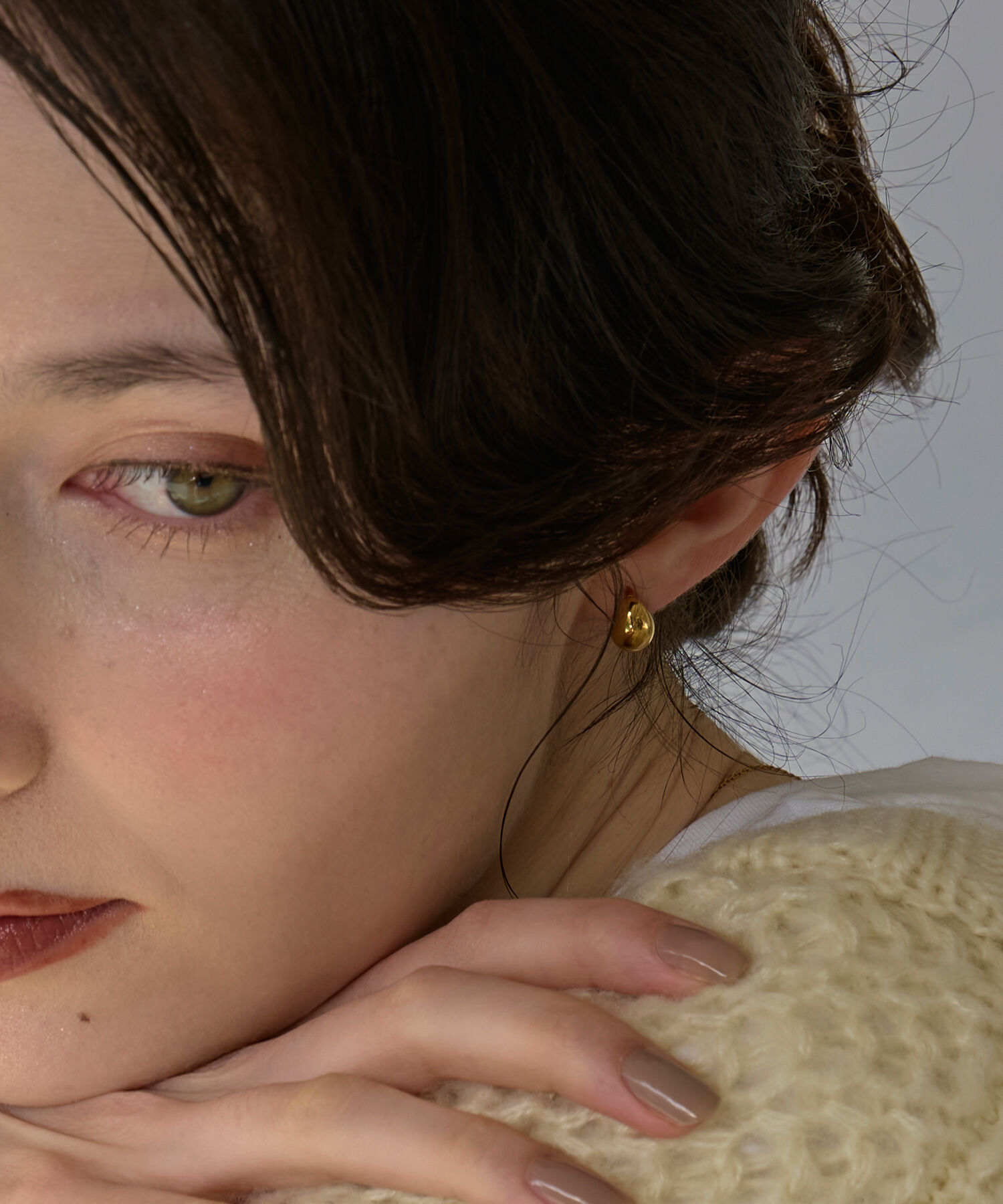 Phoebe「≪雑誌掲載≫【金属アレルギー対応】プックリハーフフープミニピアス　ゴールド/サージカルステンレス」|ピアス|