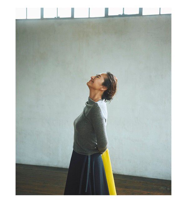 Demi-Luxe BEAMS 「AK+1 / 片畦 アシメトリーネック プルオーバー」|ニット・セーター|