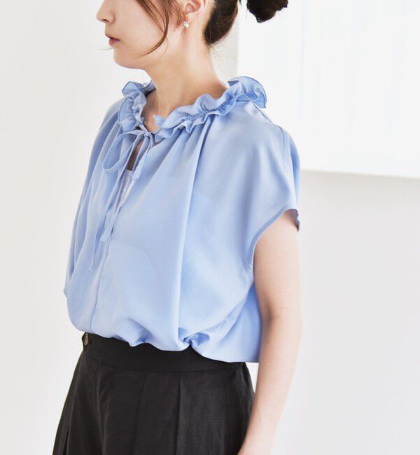 quaranciel「《追加予約》quaranciel:〈洗濯機可能〉フリルカラー リボン フレンチスリーブ ブラウス」|シャツ・ブラウス|