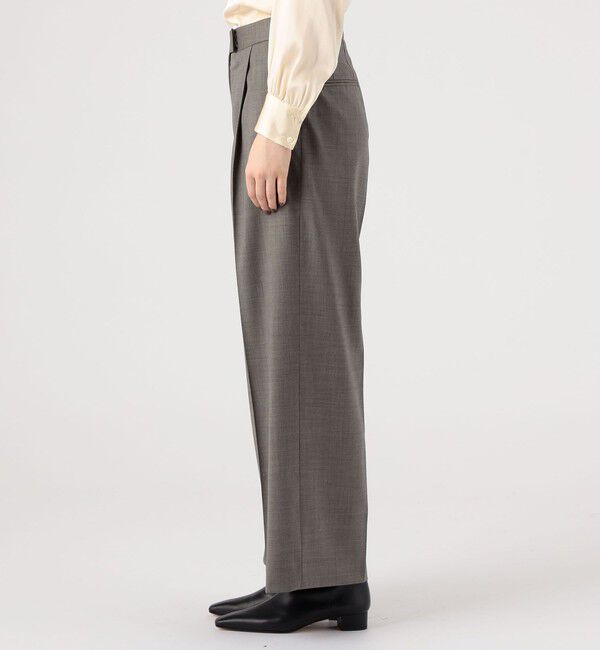 TOMORROWLAND collection「ブラウニーシャーク タックワイドパンツ」|スラックス|