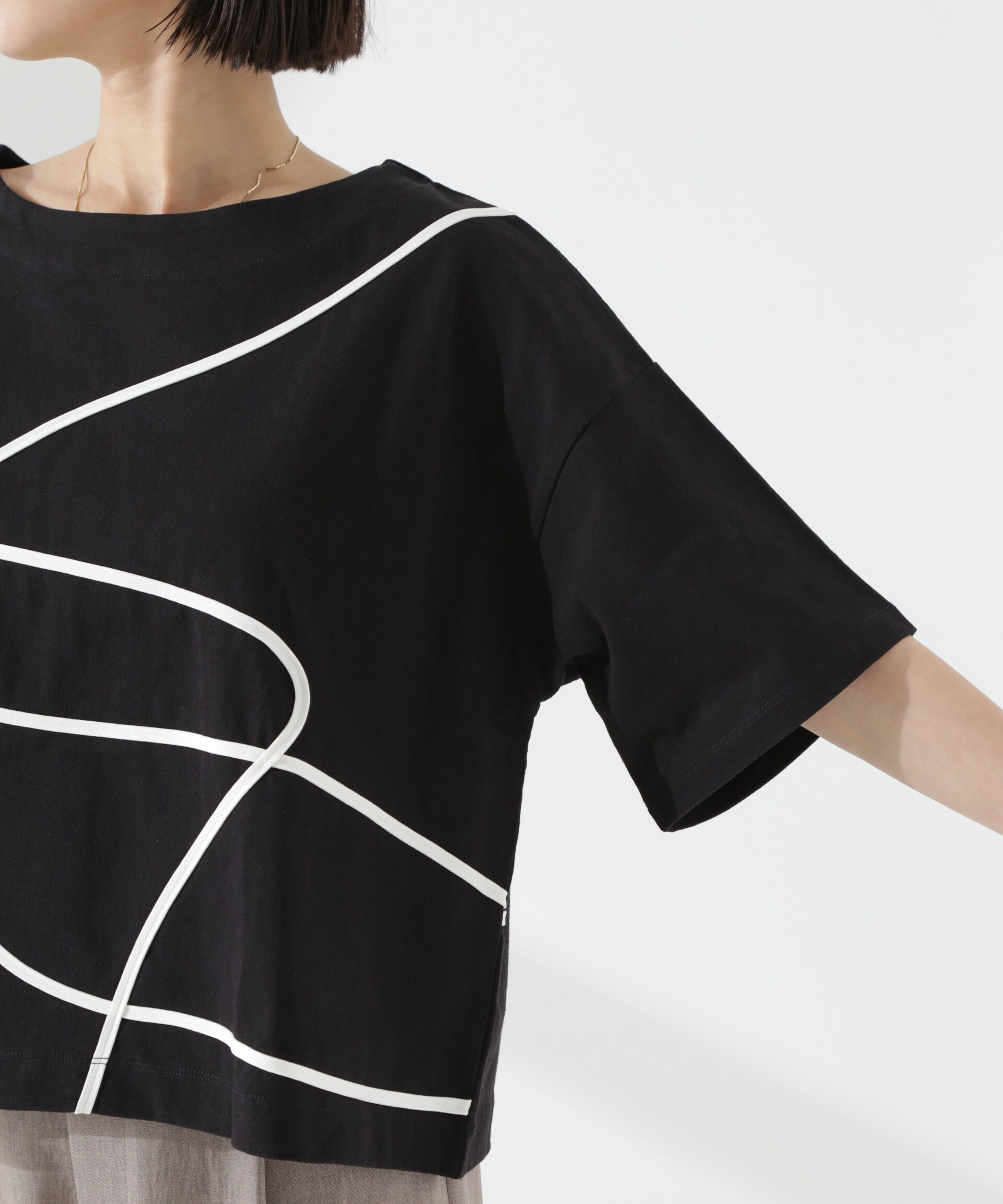 nano･universe「コード刺繍クルーネックカットトップス」|Tシャツ・カットソー|