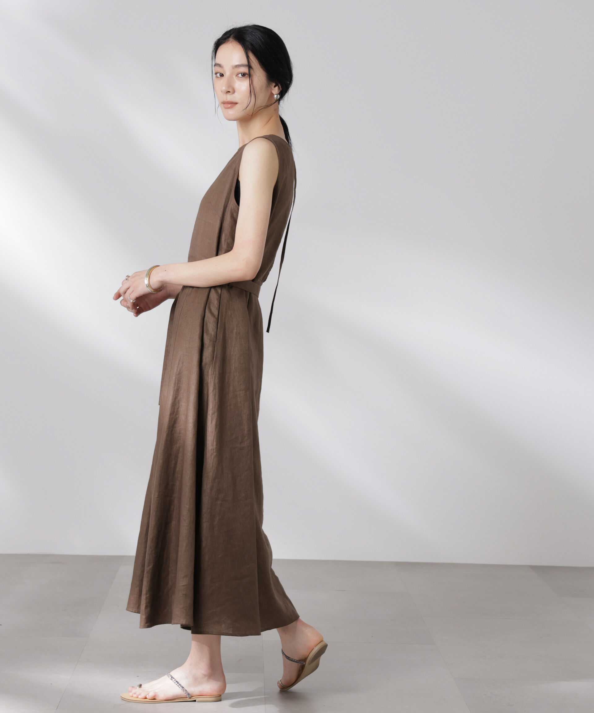 nano･universe「ヨーロピアンフラックス Aラインノースリーブワンピース」|ワンピース|