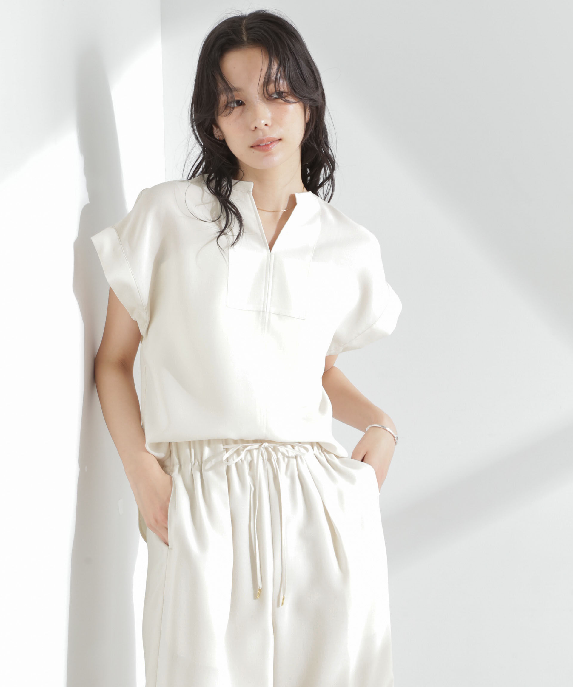 nano･universe「メランジドライ スキッパータックブラウス(セットアップ可)」|シャツ・ブラウス|