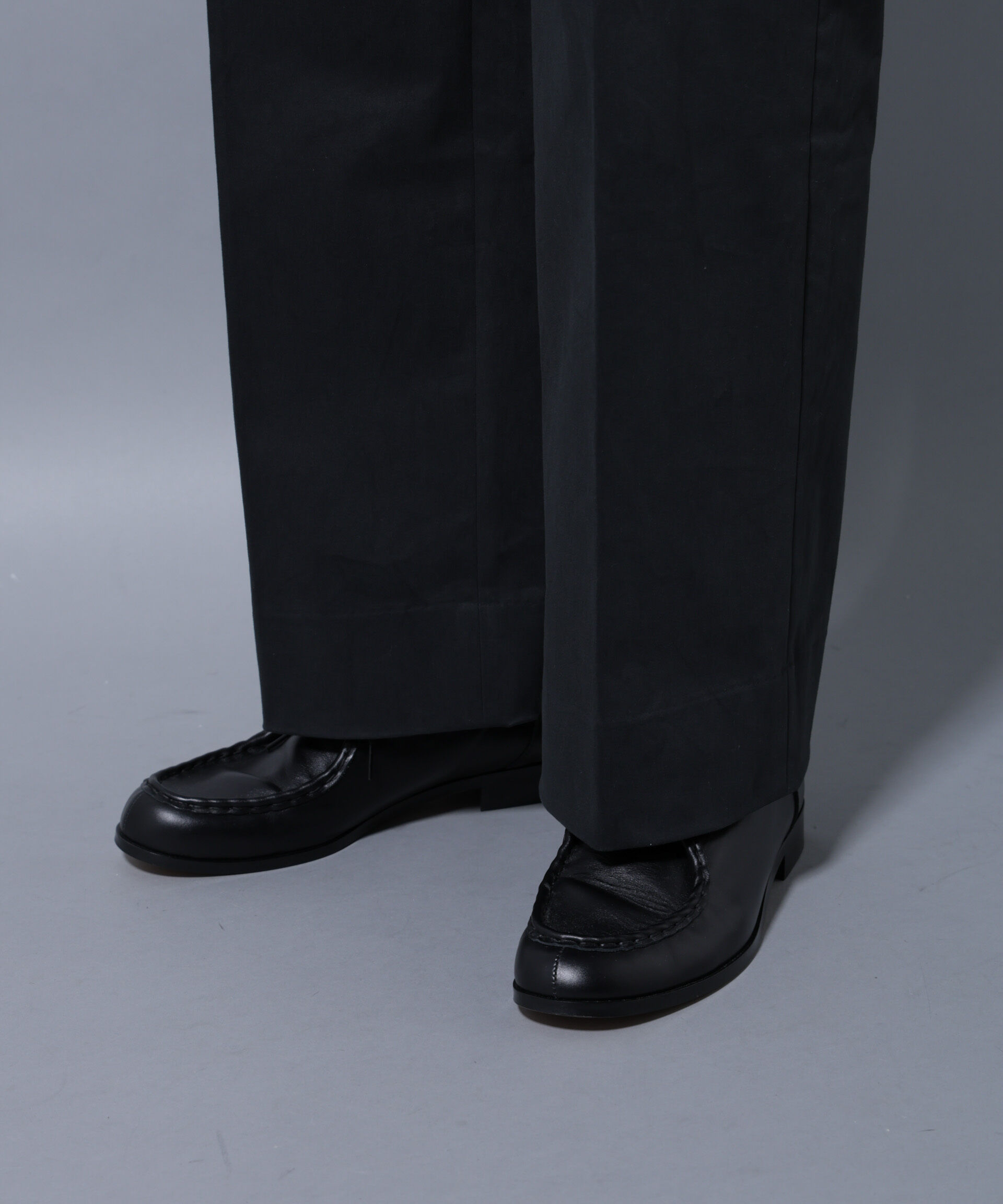 nano･universe「ピーチサテン ストレートフィット トラウザーズ」|チノ|