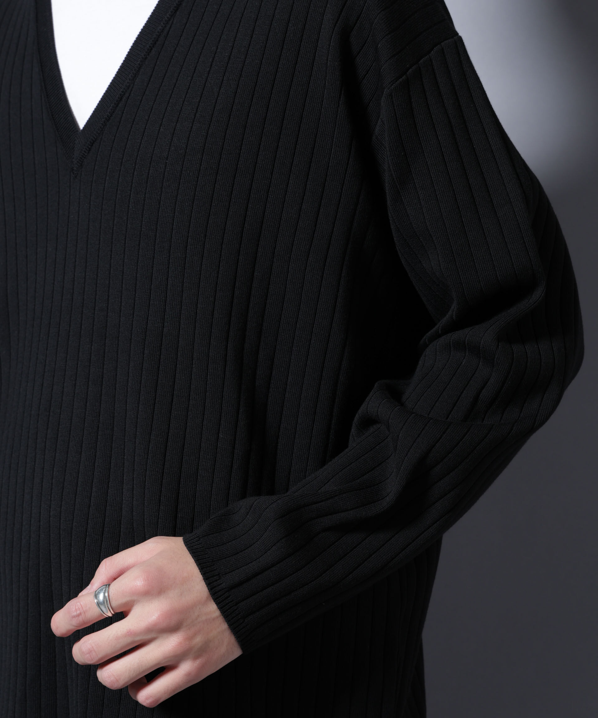 nano･universe「CICA&UVカット リブニットVネック」|ニット・セーター|