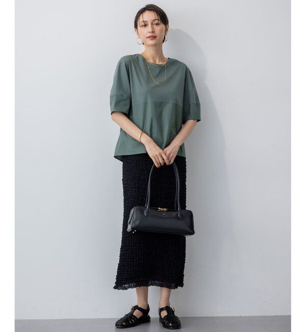 23区「【洗える】シルエットスムースコンビ バックフレア カットソー」|Tシャツ・カットソー|