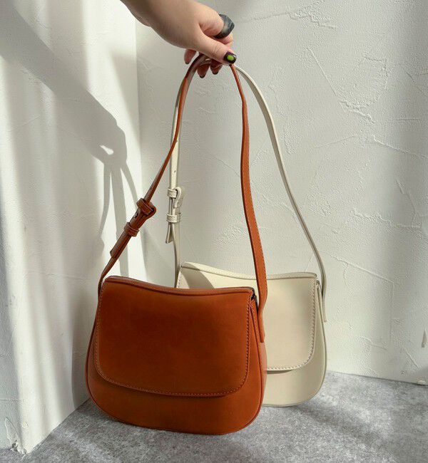 fredy emue「フラップラウンドワンショルバッグ」|ショルダー・メッセンジャー|