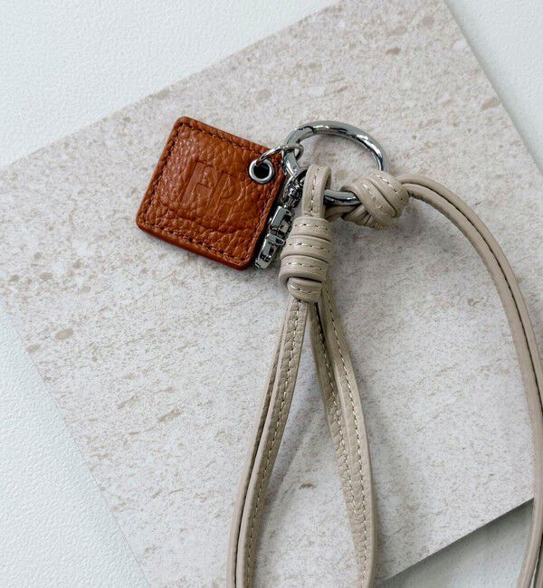 fredy emue「FRロゴ＆タッセルレザーチャーム」|チャーム・キーホルダー|