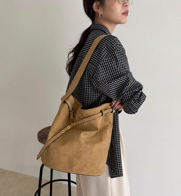 fredy emue「【WEB限定カラー】スエードベルトホーボーバッグ」|ショルダー・メッセンジャー|