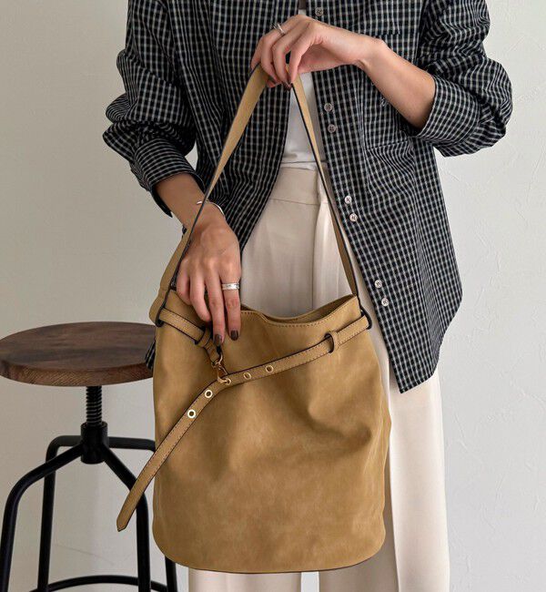 fredy emue「【WEB限定カラー】スエードベルトホーボーバッグ」|ショルダー・メッセンジャー|