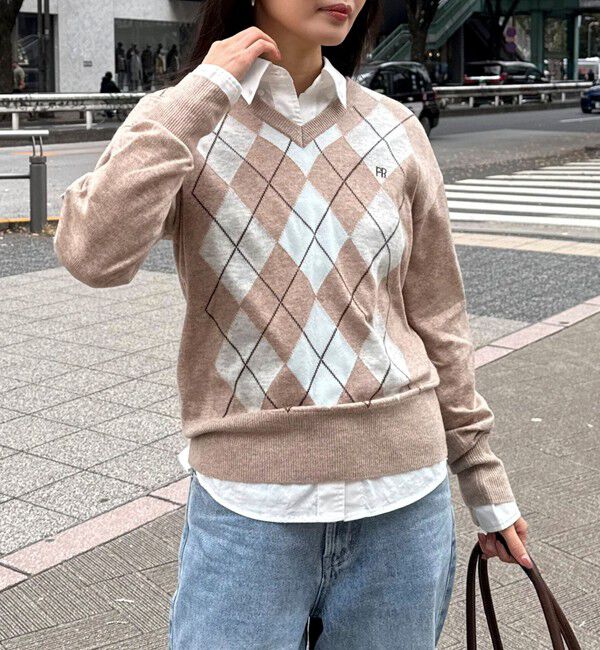 fredy emue「アーガイル柄インターシャVネックニット」|ニット・セーター|