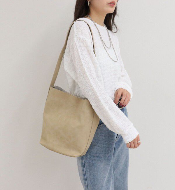 fredy emue「【BEAURE/ビュレ】ヌバックワンショルバッグ」|ショルダー・メッセンジャー|ベージュ