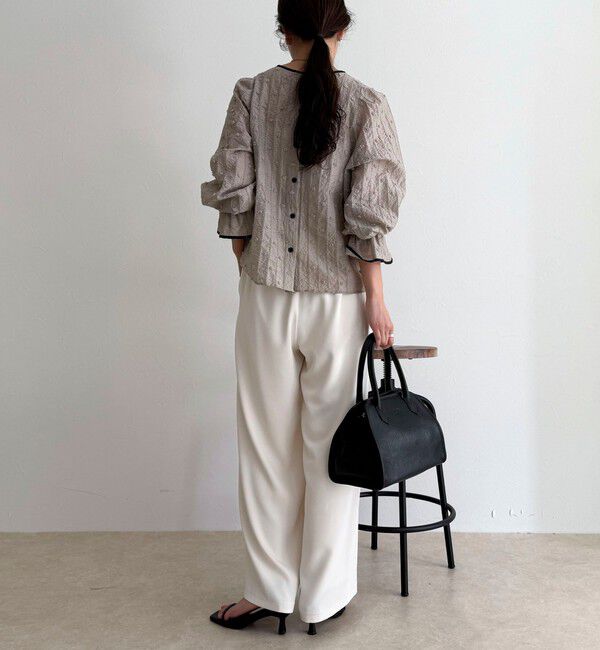 fredy emue「【大人気シリーズの最新作】バック釦配色ギャザーブラウス」|シャツ・ブラウス|