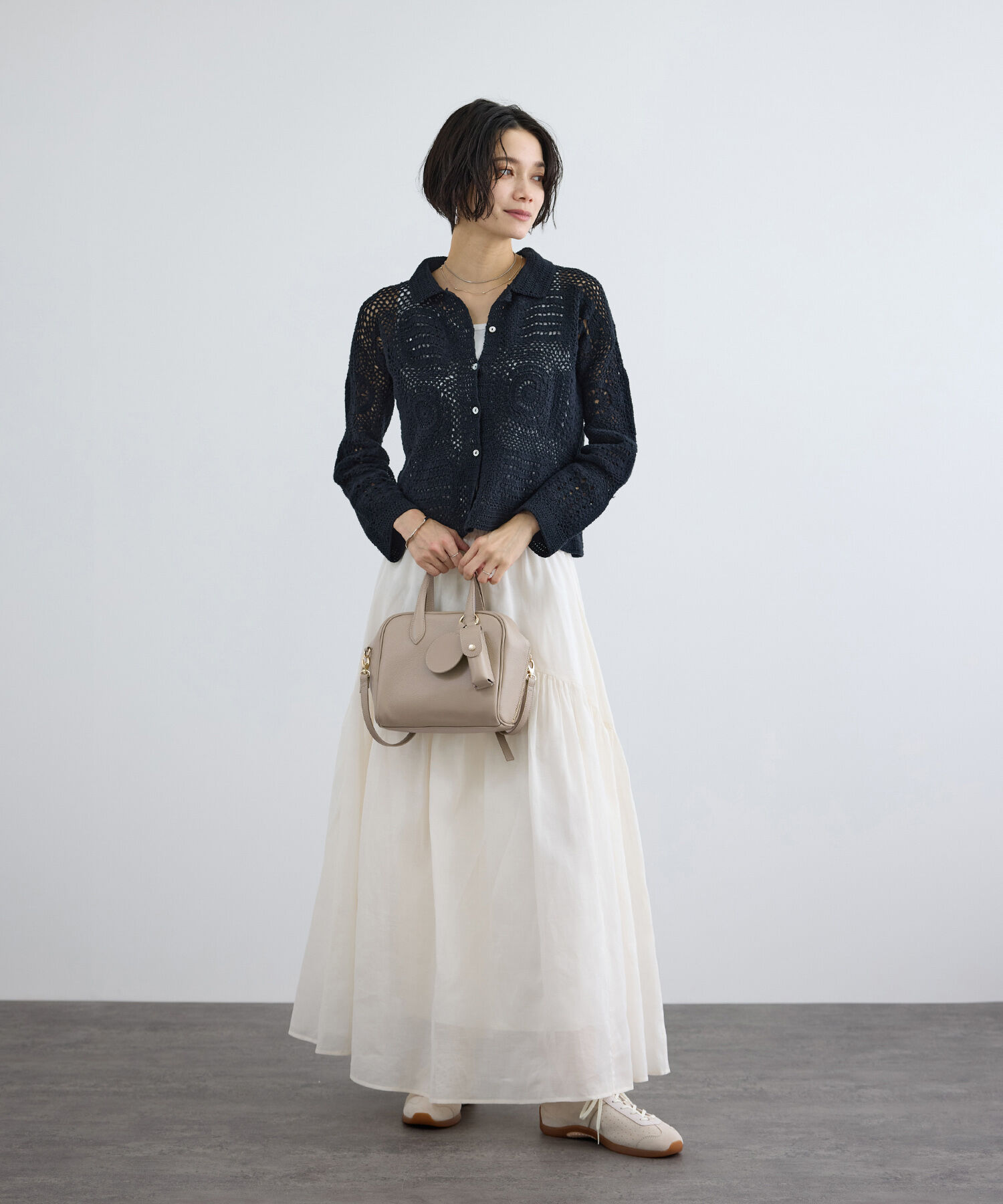 SALON adam et rope'「【WEB限定】【WS（ドゥーブル）】チャーム付きナチュラルレザー2WAYキューブバッグ」|ショルダー・メッセンジャー|