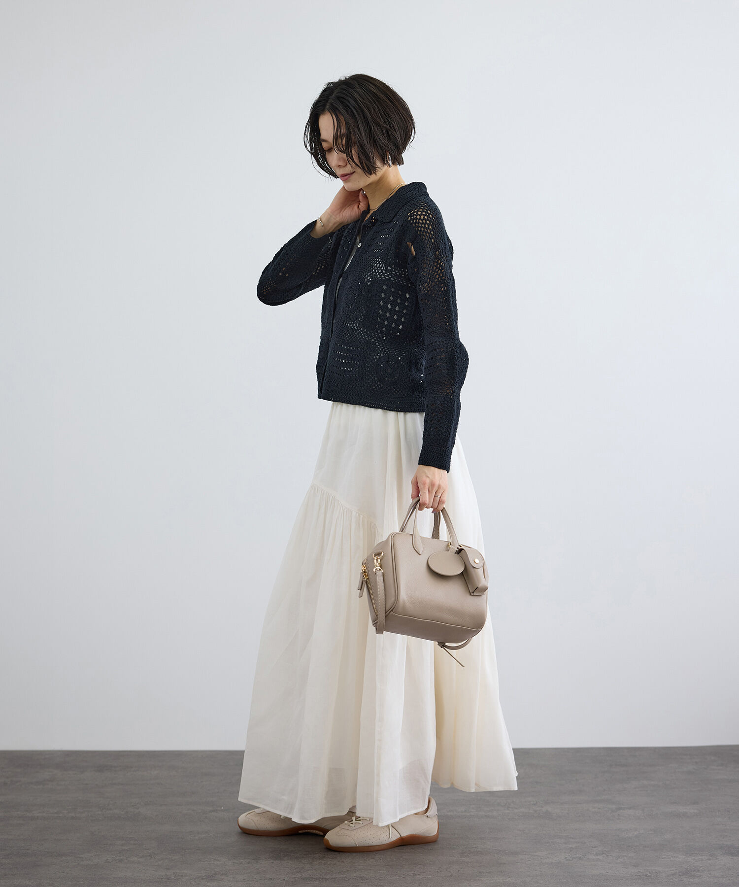 SALON adam et rope'「【WEB限定】【WS（ドゥーブル）】チャーム付きナチュラルレザー2WAYキューブバッグ」|ショルダー・メッセンジャー|