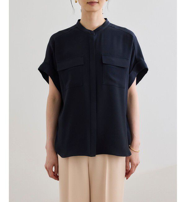 ROPE「【洗える・カセット服】バックサテンフラップブラウス/お仕事・通勤・セットアップ対応【ドラマ着用】」|シャツ・ブラウス|