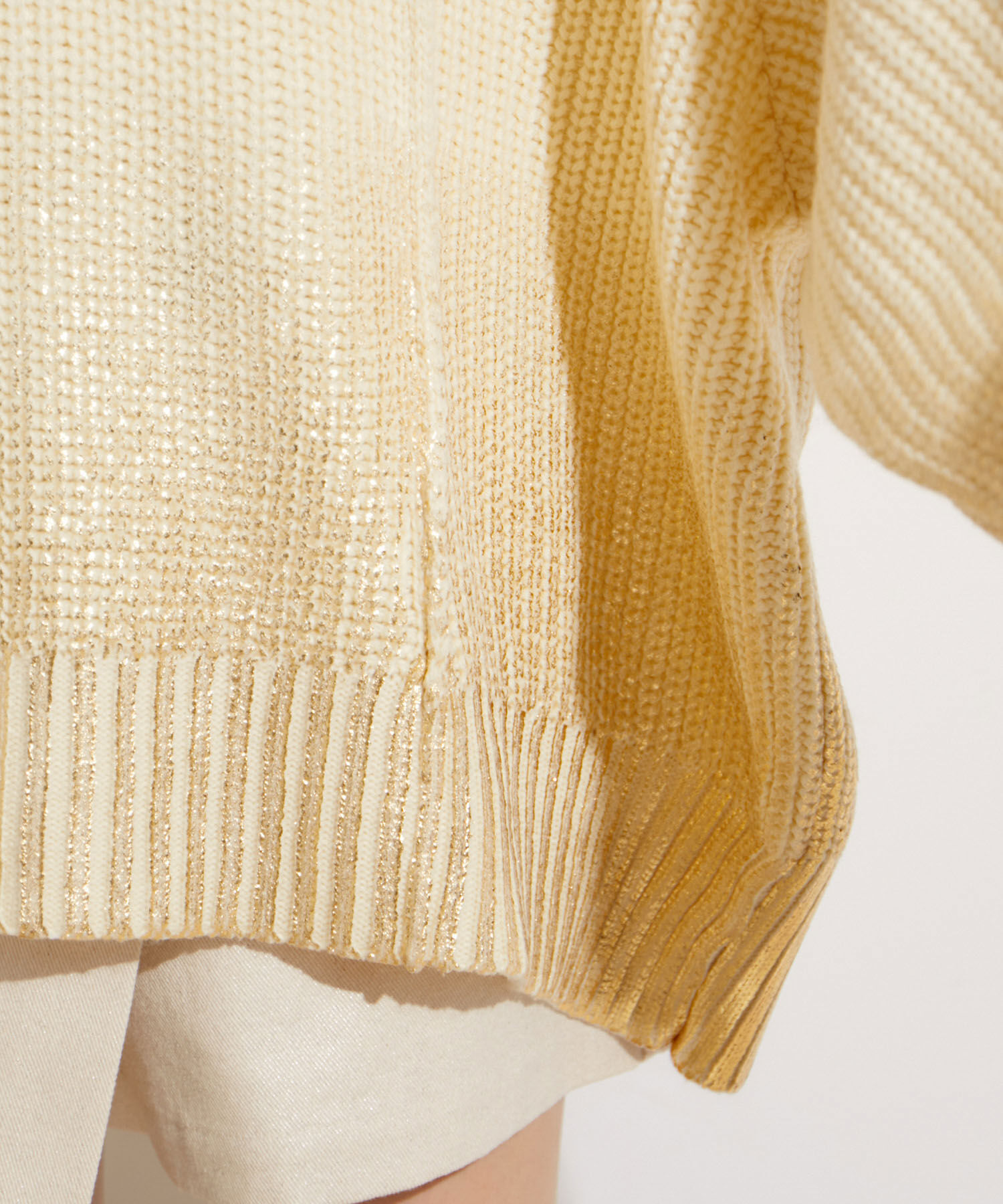 VIS「サイドカット箔ニットプルオーバー」|ニット・セーター|