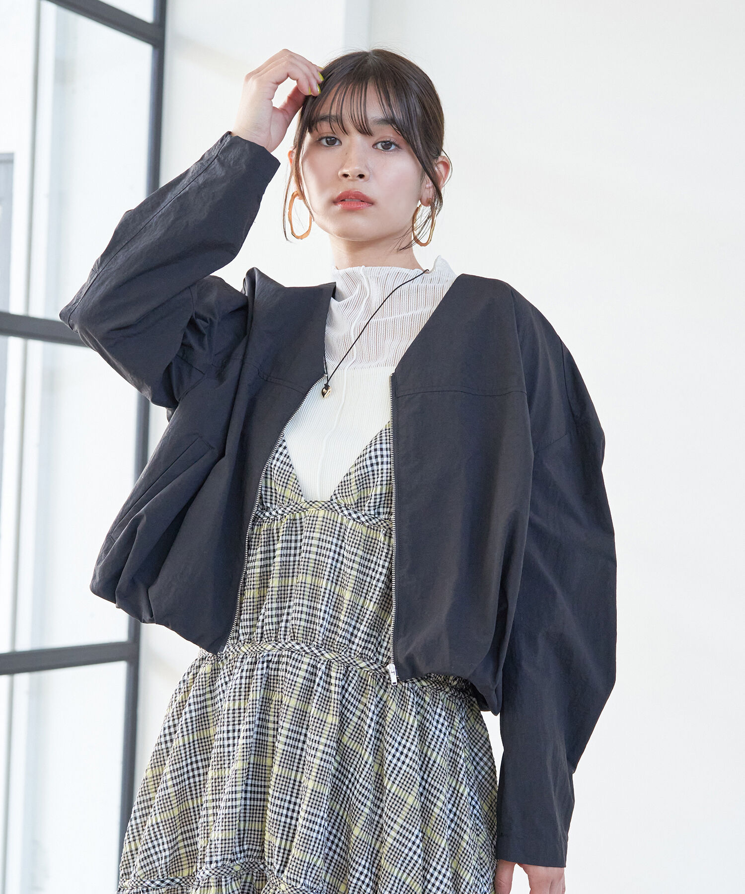 VIS「Vネックボリュームギャザーブルゾン【UVケア・撥水】」|ブルゾン・スタジャン|