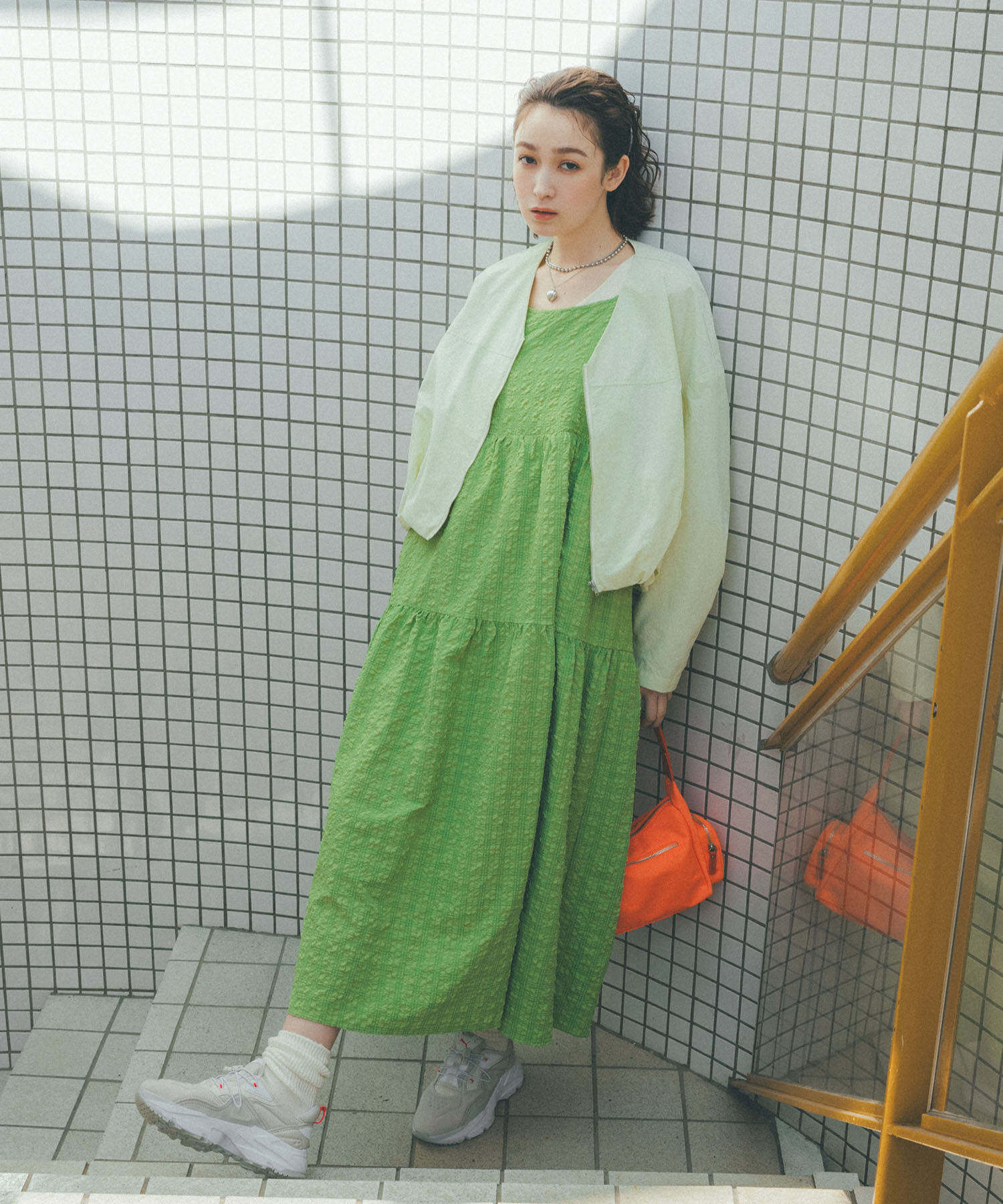 VIS「Vネックボリュームギャザーブルゾン【UVケア・撥水】」|ブルゾン・スタジャン|