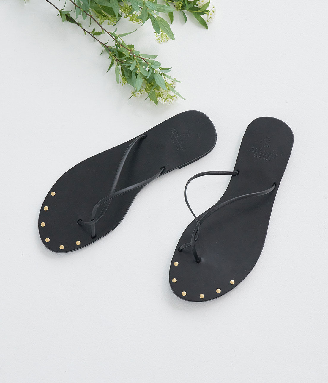 ROPE PICNIC PASSAGE「平スタッズツイストトングサンダル」|サンダル|