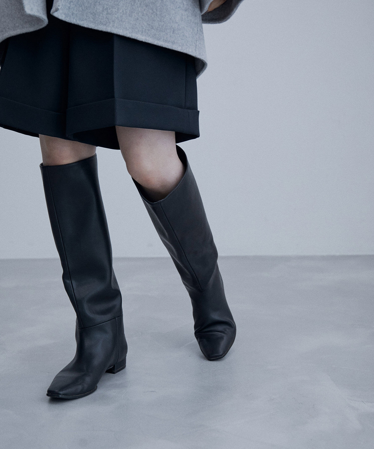 ADAM ET ROPE'「ナロースクエアフラットロングブーツ」|その他|