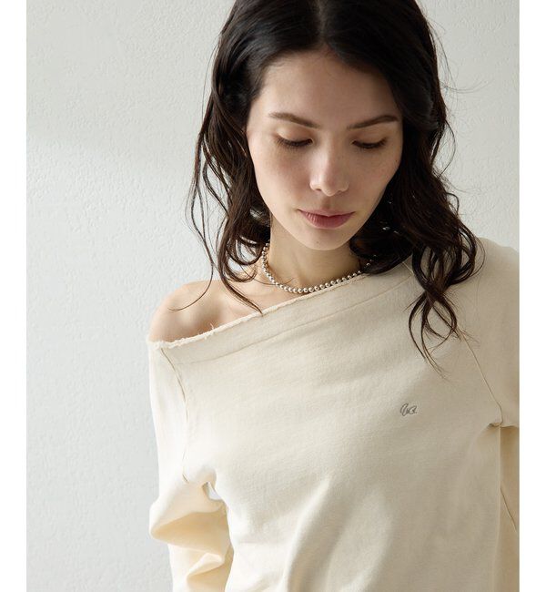  「【一部店舗＆WEB限定カラー】オフショル刺繍プルオーバー」|Tシャツ・カットソー|