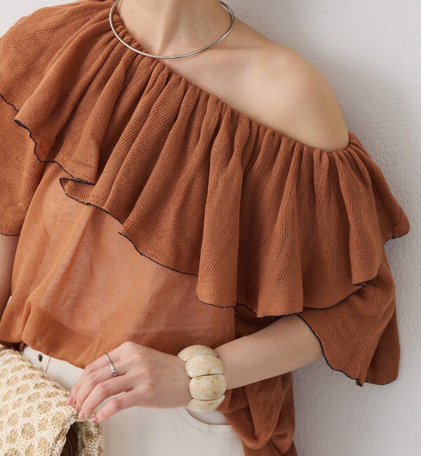  「ラッフルオフショルダーシアーニット」|ニット・セーター|キャメル