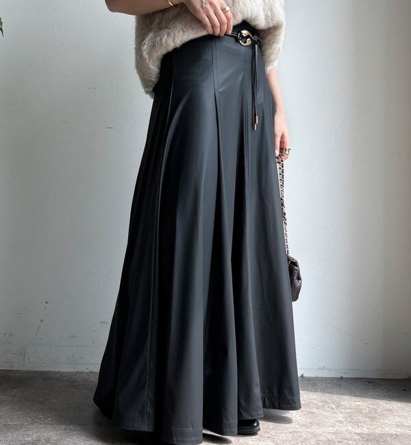  「ライトフェイクレザーフレアスカート」|スカート|