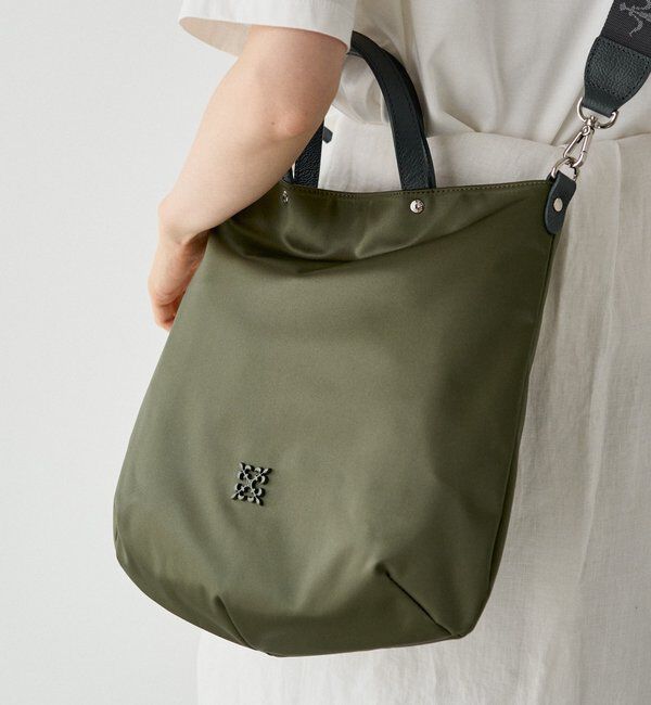  「《WEB限定》スリム2WAYトートバッグ <クラウズナイロン>」|トートバッグ|