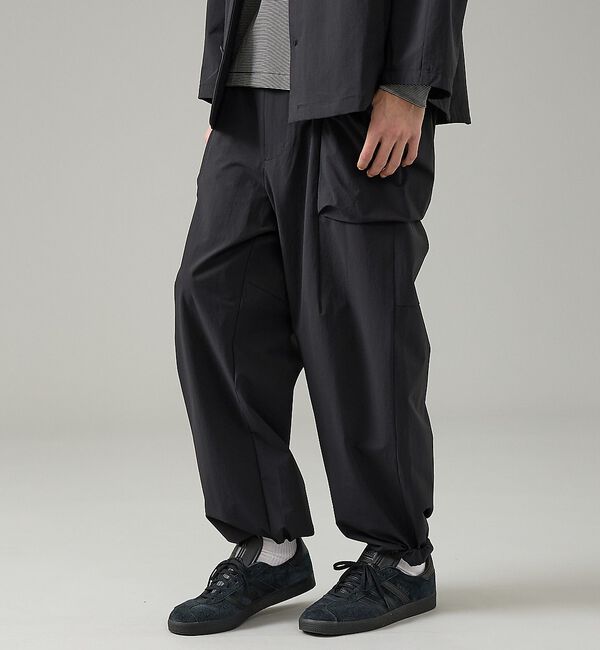 ABAHOUSE「【CORDURA】TUCK＆DARTS コーデュラナイロン パラシュートパンツ」|その他|ブラック