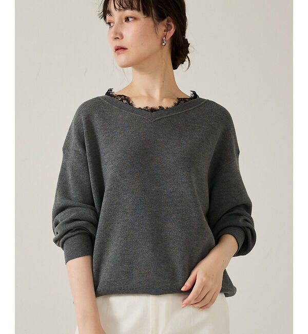 qualite「【トレンドアイテム】Vネックレース付きニット」|ニット・セーター|チャコールグレー