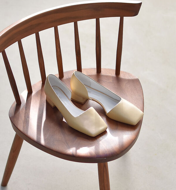 AU BANNISTER「スクエアトゥサイドセパレートパンプス」|パンプス|ベージュ