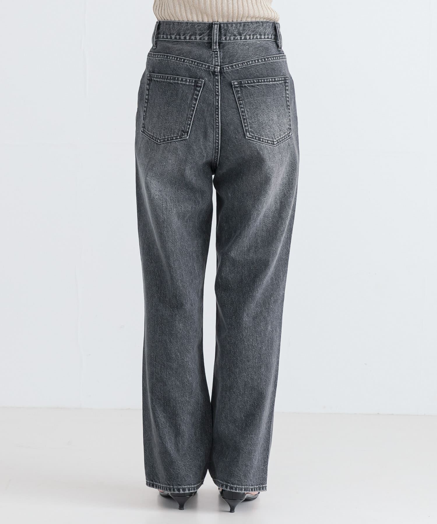 URBAN RESEARCH「『3サイズ展開』new basic　ストレートフィットデニムパンツ」|デニム|