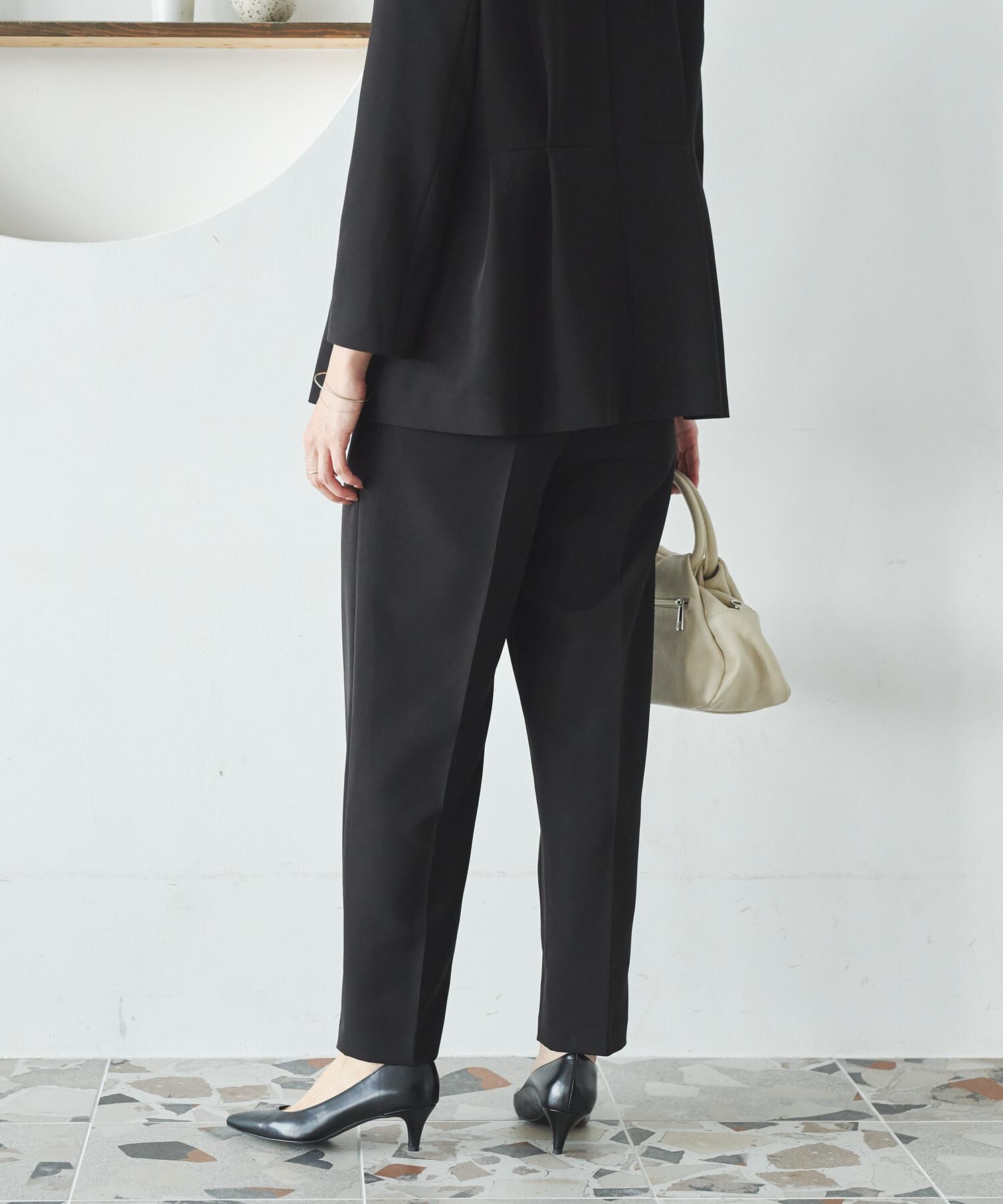 URBAN RESEARCH「『3サイズ展開』タックテーパードパンツ」|その他|