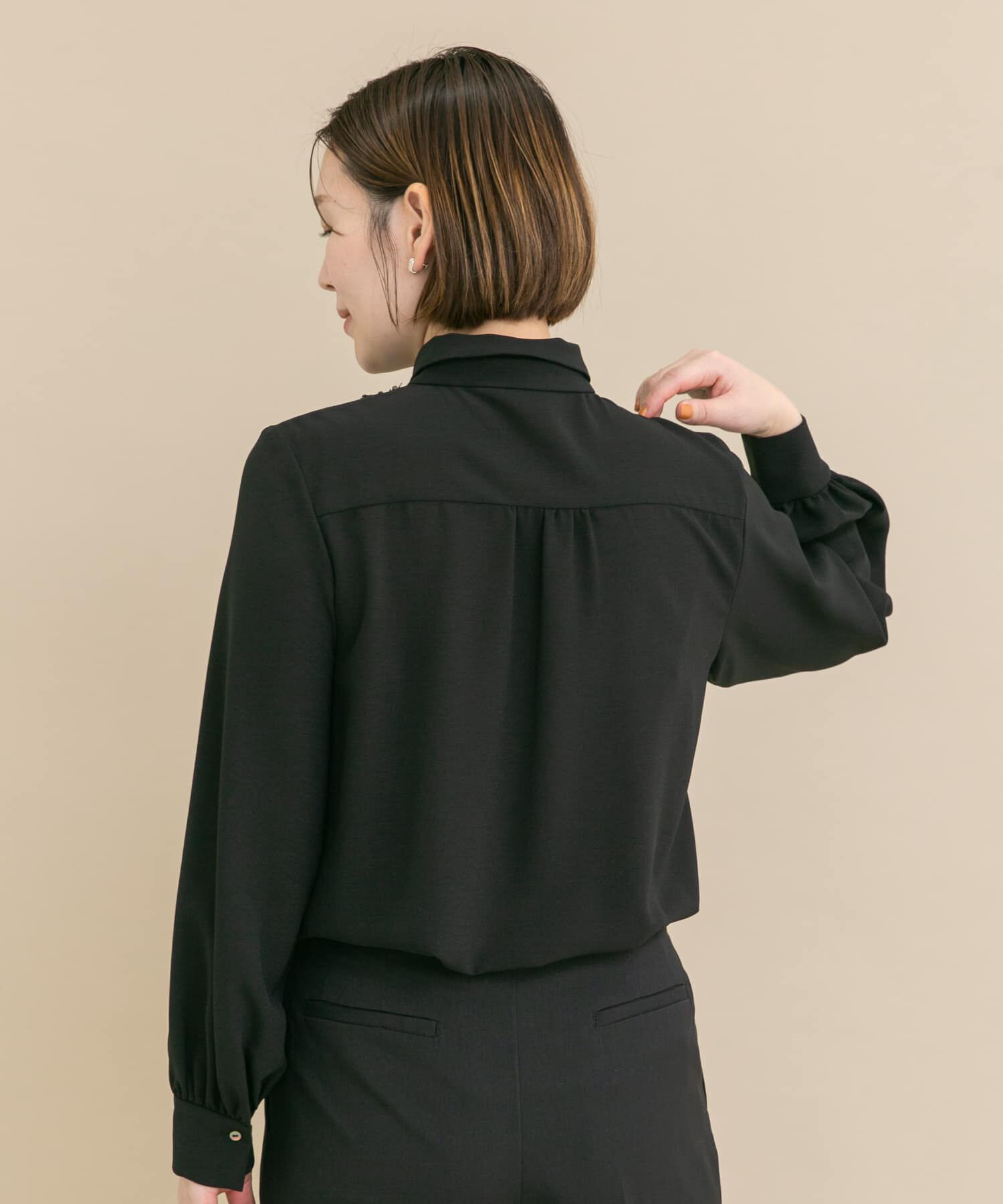 URBAN RESEARCH ROSSO「『WEB/一部店舗限定』フロントレース切替ブラウス」|シャツ・ブラウス|