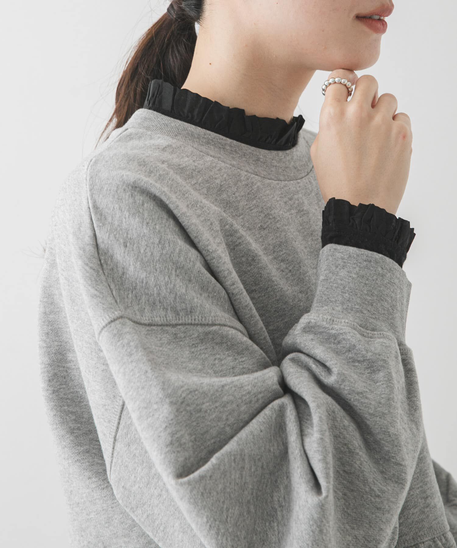 URBAN RESEARCH「フリルデザインシアーカットソー」|Tシャツ・カットソー|ブラック