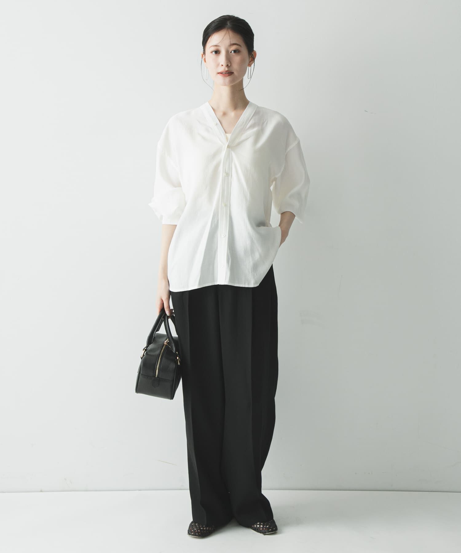 URBAN RESEARCH「ブロードカラーレスブラウス」|シャツ・ブラウス|