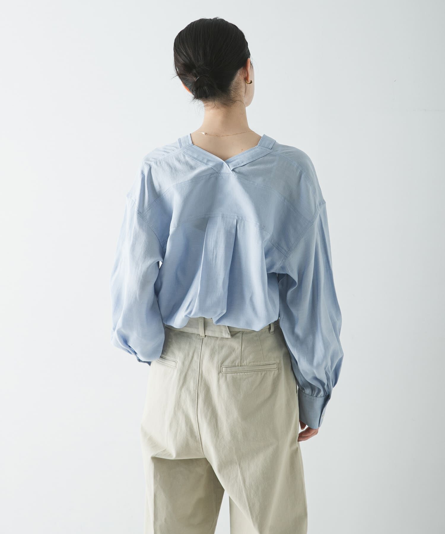 URBAN RESEARCH「ブロードカラーレスブラウス」|シャツ・ブラウス|