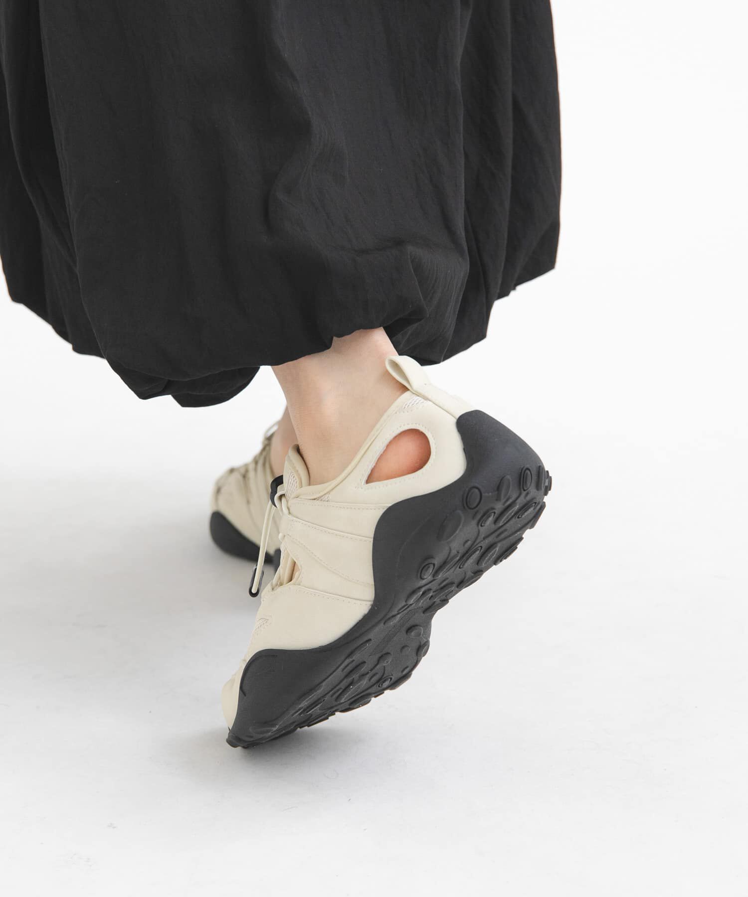  「カットデザインメッシュスニーカー」|スニーカー|