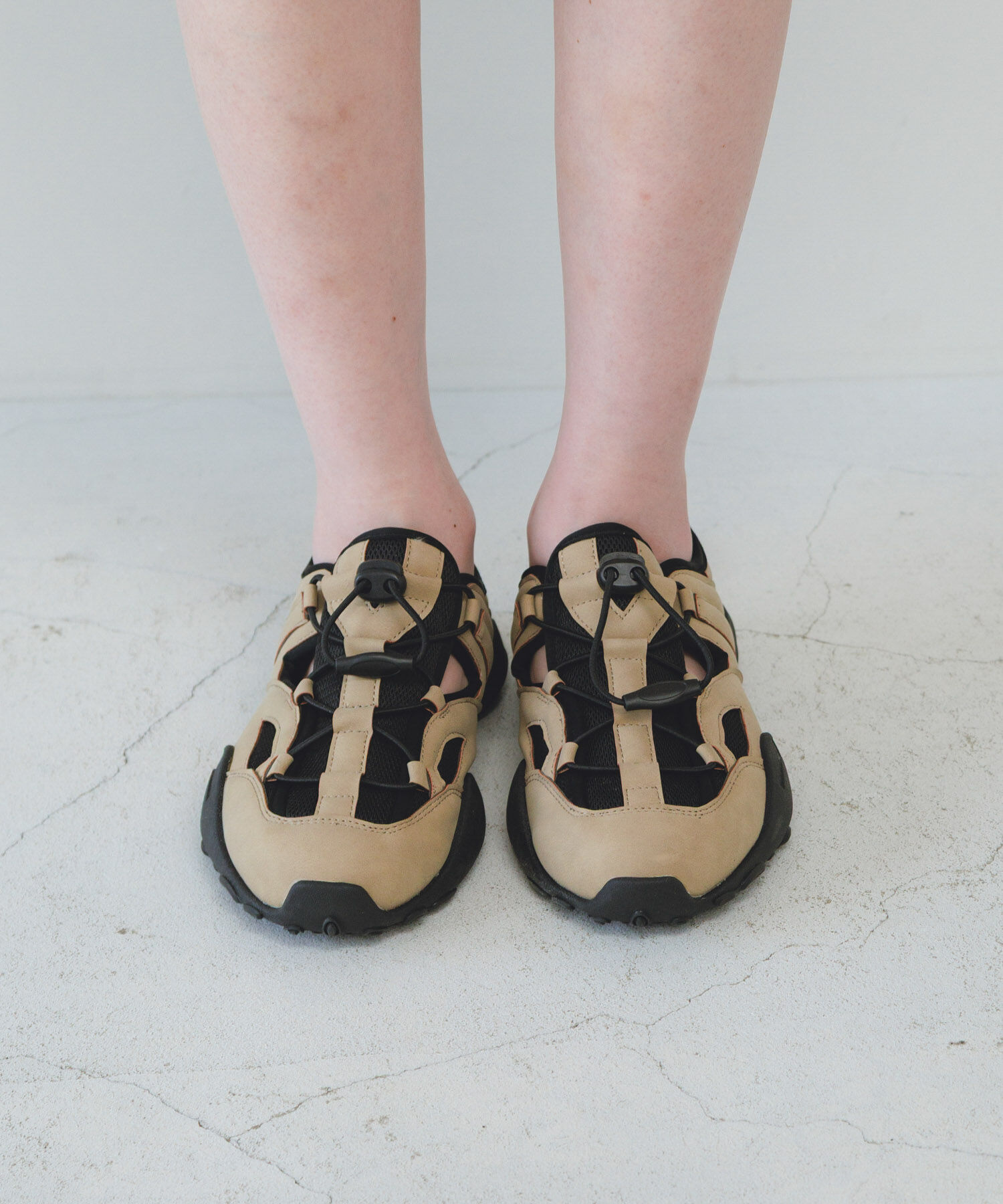  「カットデザインメッシュスニーカー」|スニーカー|ベージュ