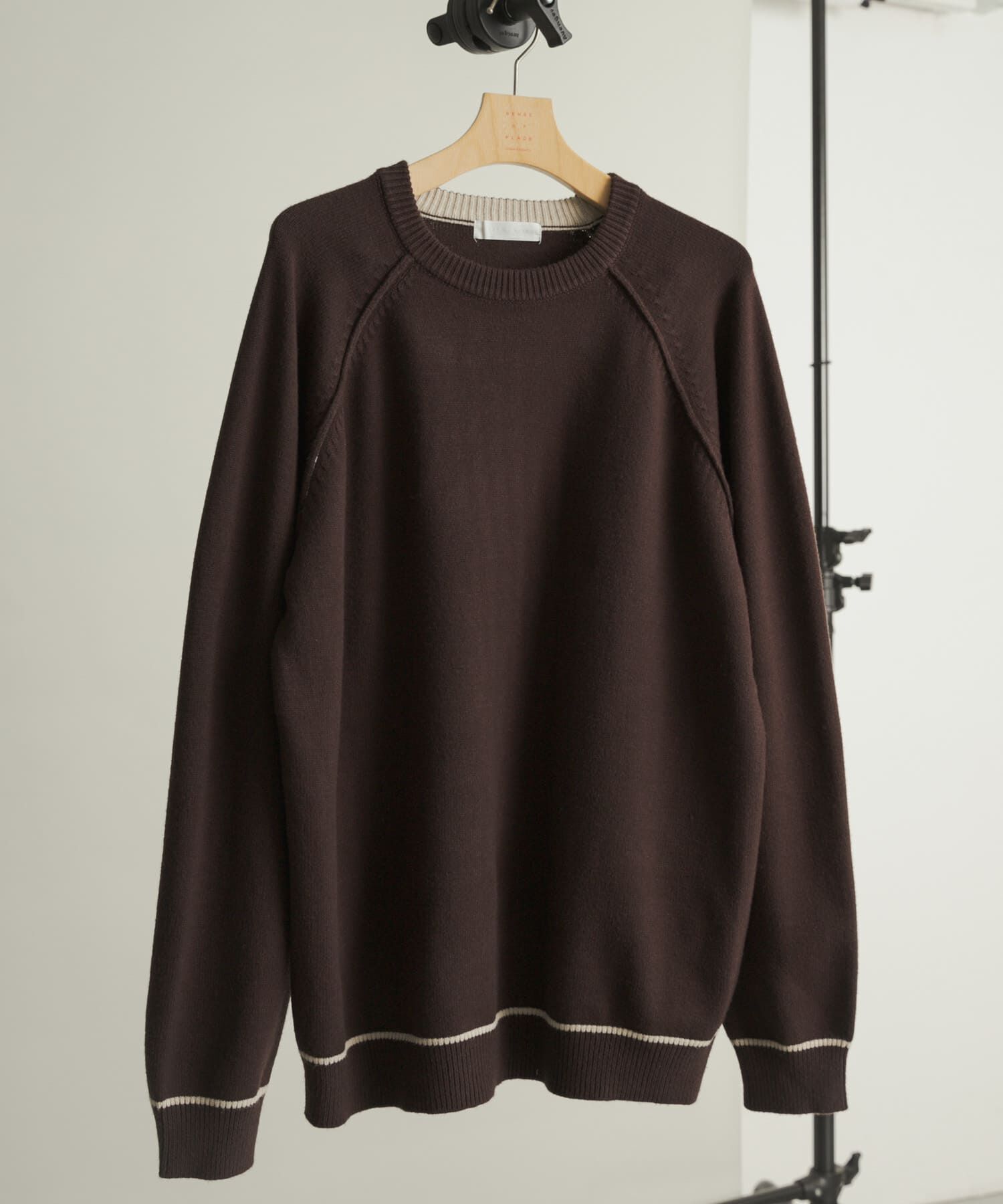 SENSE OF PLACE by URBAN RESEARCH「『一部WEB限定ｶﾗｰ』『洗濯可/毛玉防止』ｽﾄﾚｯﾁﾊｲｼｮｸﾗｲﾝﾆ」|ニット・セーター|ブラウン