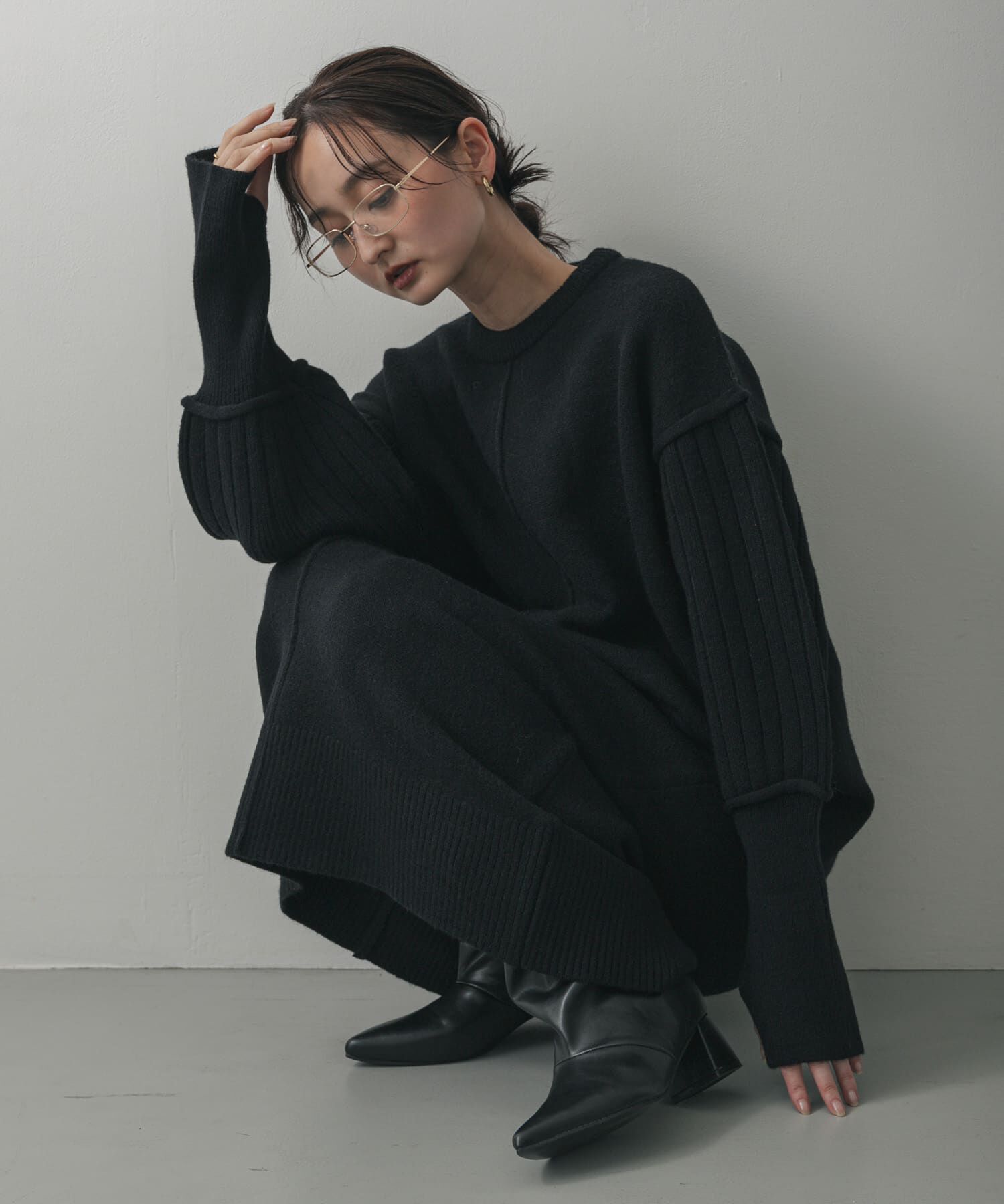 SENSE OF PLACE by URBAN RESEARCH「センターシームサムホールニットワンピース」|ワンピース|ブラック