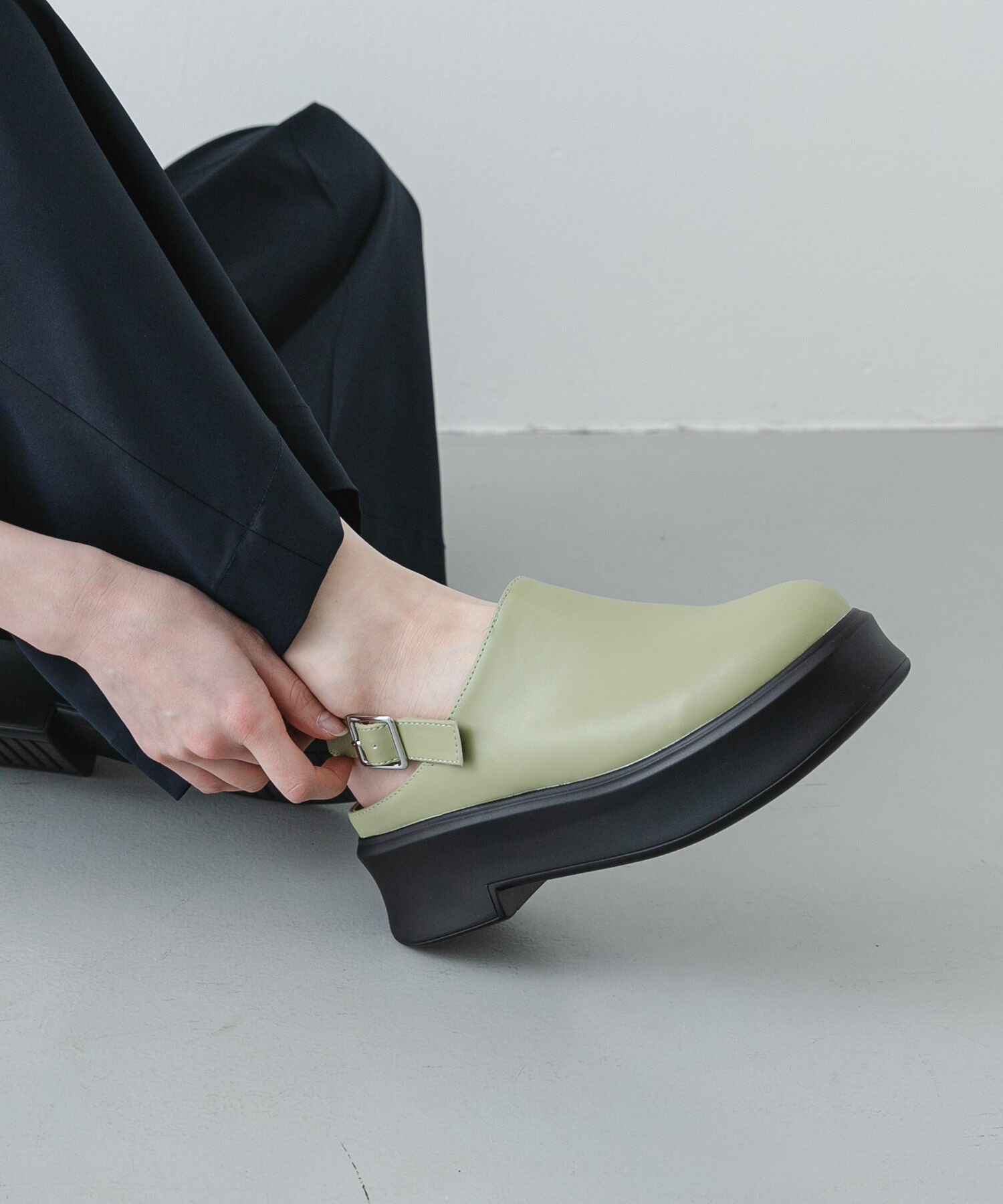 SENSE OF PLACE by URBAN RESEARCH「クロッグベルトサボ」|その他|ベージュ