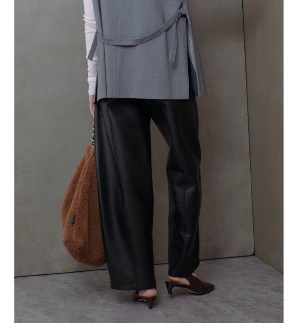 allureville「フェイクレザーフロントシームパンツ」|チノ|